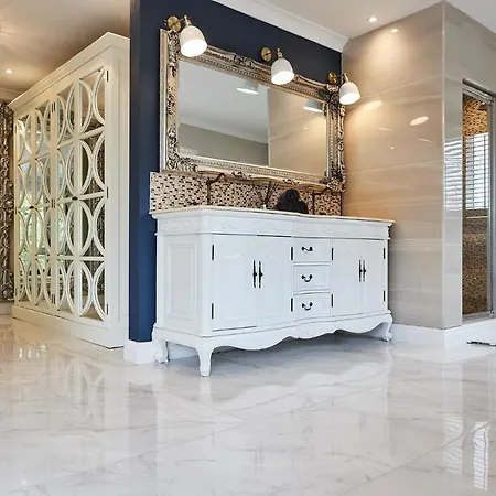 Plantation Lodge - Large Luxe House With Hot Tub *