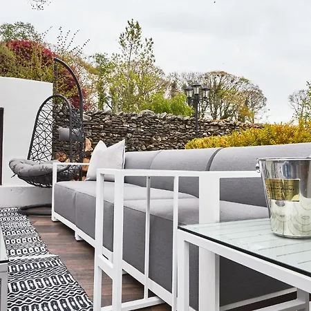 Ferienhaus Plantation Lodge - Large Luxe House With Hot Tub Staveley (Cumbria)