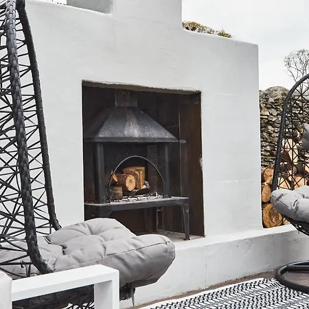 Plantation Lodge - Large Luxe House With Hot Tub 스테이블리