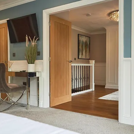 Plantation Lodge - Large Luxe House With Hot Tub Ferienhaus Staveley (Cumbria)